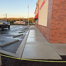 Commercial-Restaraunt-Cleaning-in-Pensacola-Florida-Freddys-Steakburgers-on-Pensacola-Blvd 2