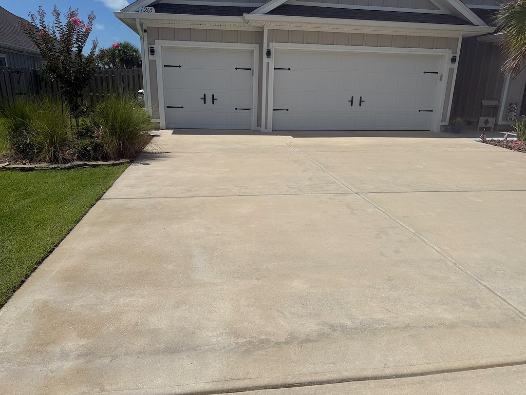 Driveway  Rust Removal, Cleaning and  Sealing Project in Gulf Breeze, Florida