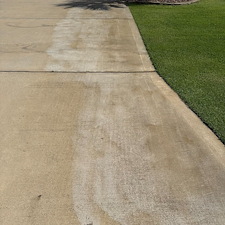 Driveway-Rust-Removal-Cleaning-and-Sealing-Project-in-Gulf-Breeze-Florida 2