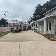 Helping-Pensacolas-Craft-Gourmet-Bakery-Shine-for-Their-Grand-Opening 2