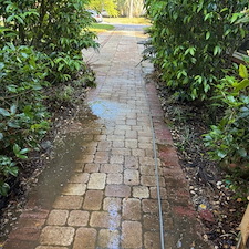 House-Wash-and-Pool-Deck-Cleaning-in-Pensacola-Floridas-East-Hill-Neighborhood 7