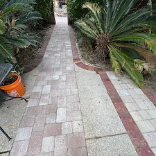 House-Wash-and-Pool-Deck-Cleaning-in-Pensacola-Floridas-East-Hill-Neighborhood 6