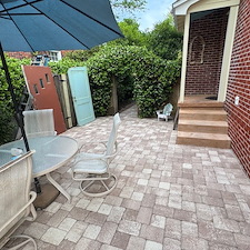 House-Wash-and-Pool-Deck-Cleaning-in-Pensacola-Floridas-East-Hill-Neighborhood 5